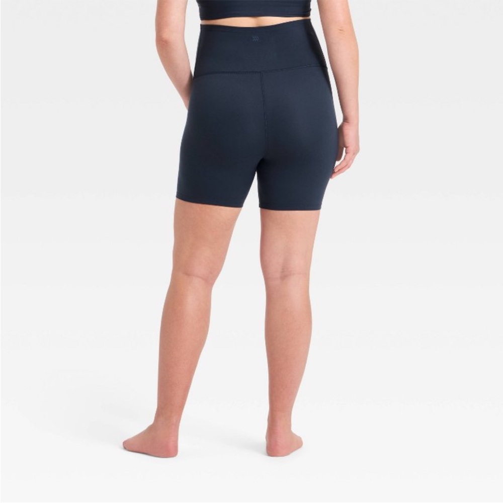 NWT! Everyday Soft Maternity Bike Shorts 6" - All In Motion Navy Blue XXL - Picture 2 of 7
